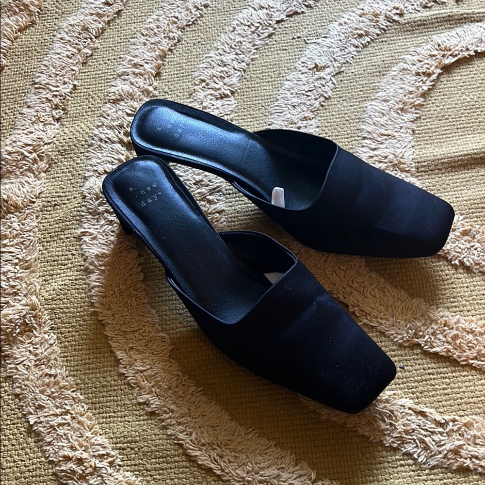 Women’s Mules ( a new day )